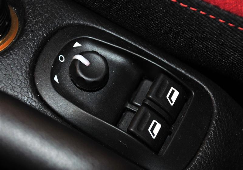 2012款 1.4L 手动运动型