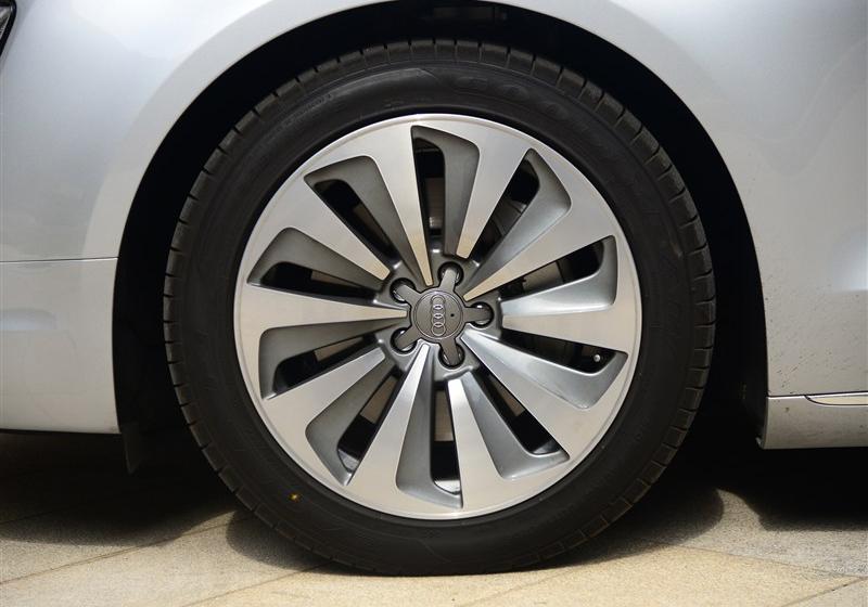 2014款 A8L 40 hybrid