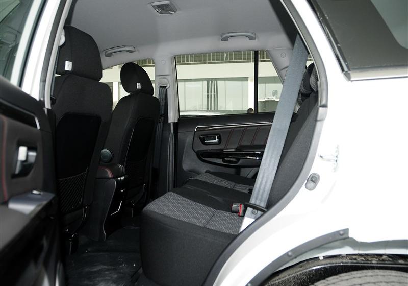 2015款 2.0T 手动两驱进取型
