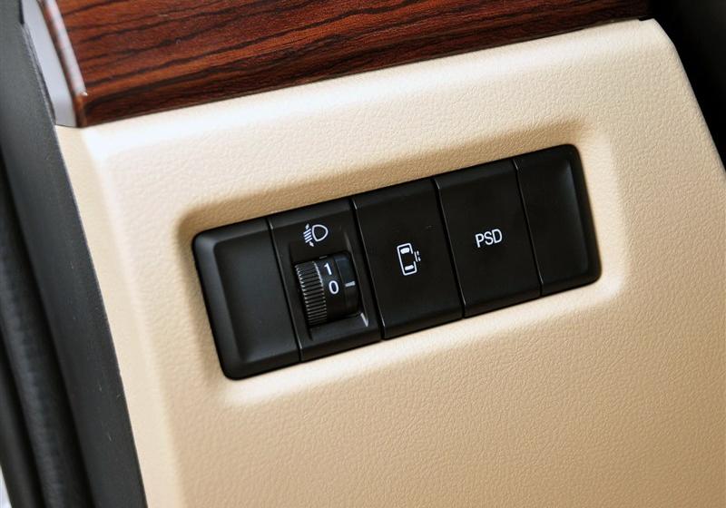 2014款 2.7L自动旗舰型短轴2TR