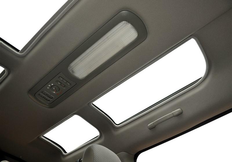 2015款 M3 1.6L 7座豪华型