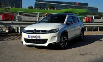2015款1.6L 手动先锋型