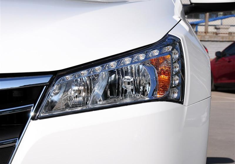 2013款 1.8T 自动豪华型