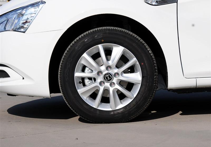 2013款 1.8T 自动豪华型