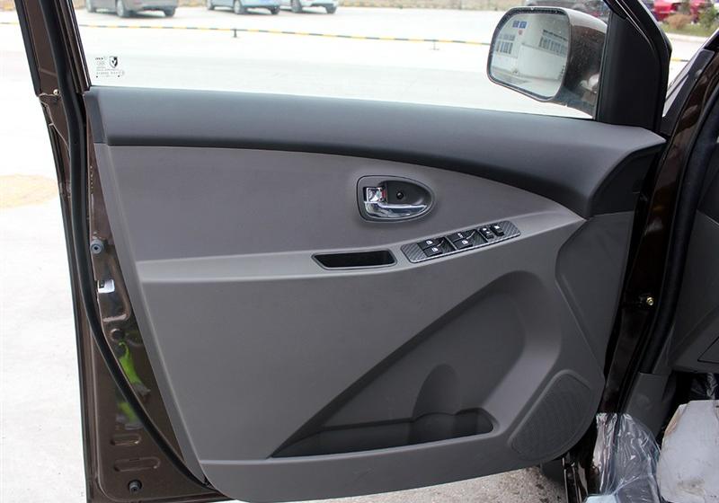 2015款 1.5L 自动精英型