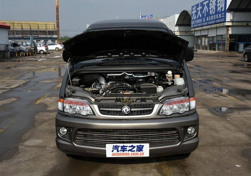2015款 V3 1.6L 7座舒适型