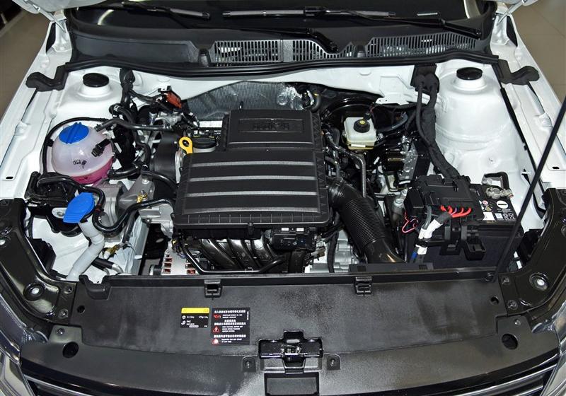 2015款 1.6L 手动风尚版