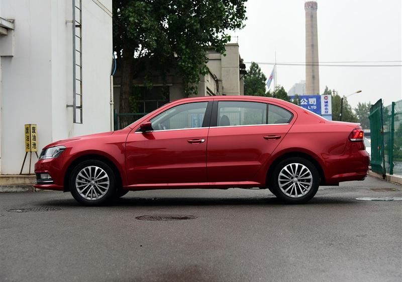 2015款 1.6L 自动豪华版