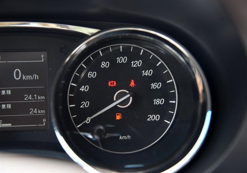 2015款 1.5L S1 舒适型