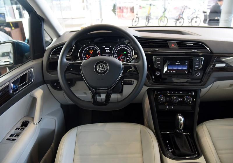 2016款 途安L 280TSI DSG舒适版
