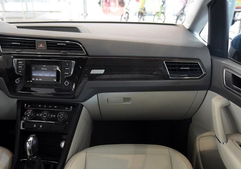 2016款 途安L 280TSI DSG舒适版