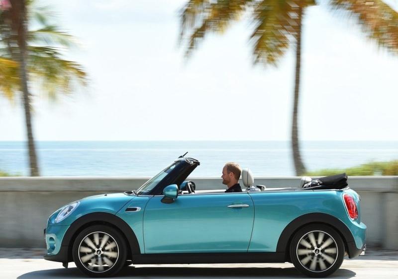 2016款 1.5T COOPER CABRIO 加勒比蓝限量版