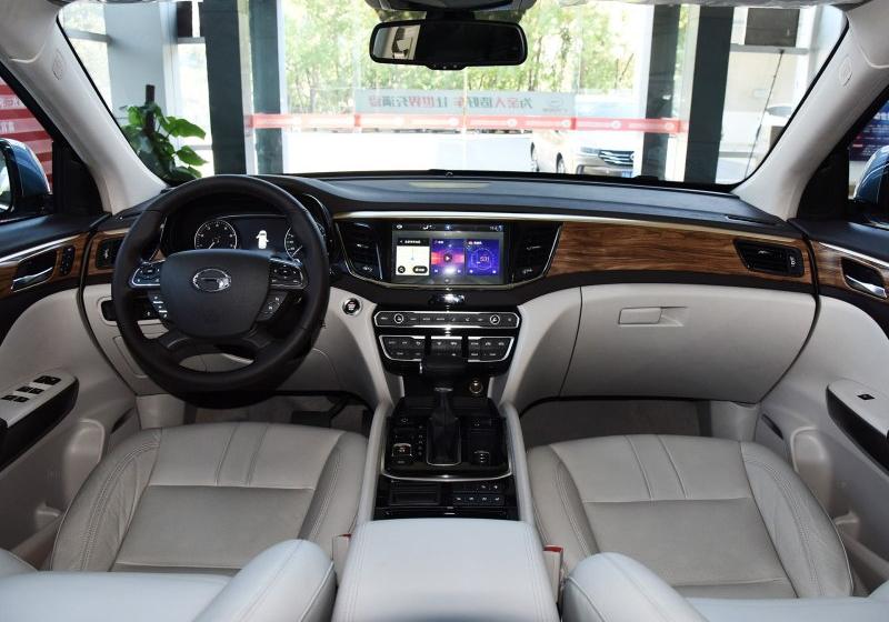 2017款 320T 两驱豪华智联版