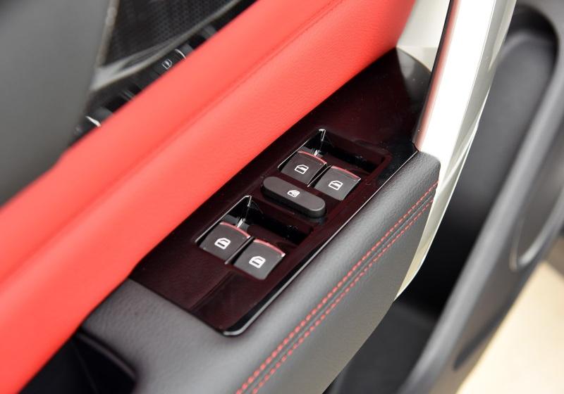 2017款 蓝标 1.5T 手动两驱豪华型