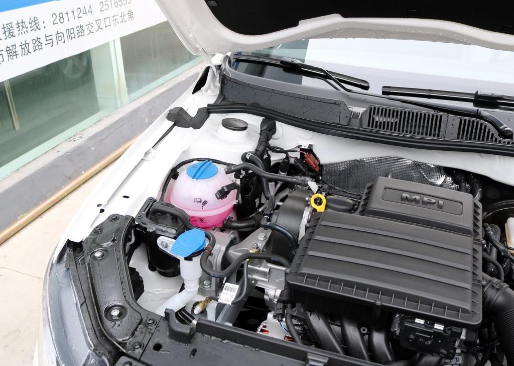 2017款 1.6L 手动风尚版